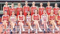 Sultanlar sahnede