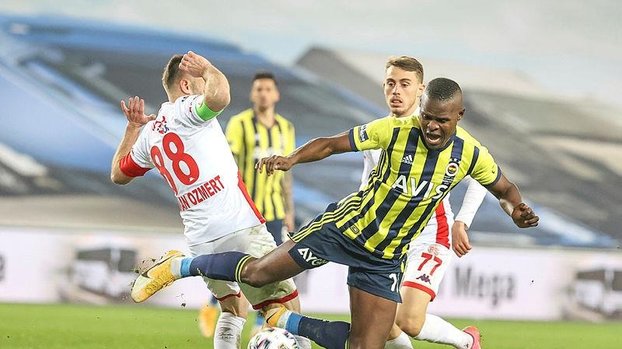 Ofansif isimlere ihtiyaç var #