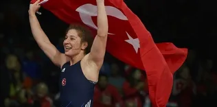 Yasemin Adar’dan altın madalya