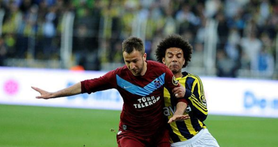 Trabzonsporlu eski futbolcu Giray Kaçar'dan hakeme tepki!