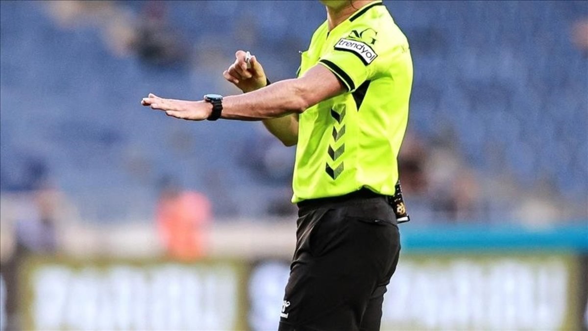 Trendyol Süper Lig'de erteleme maçlarının hakemleri açıklandı