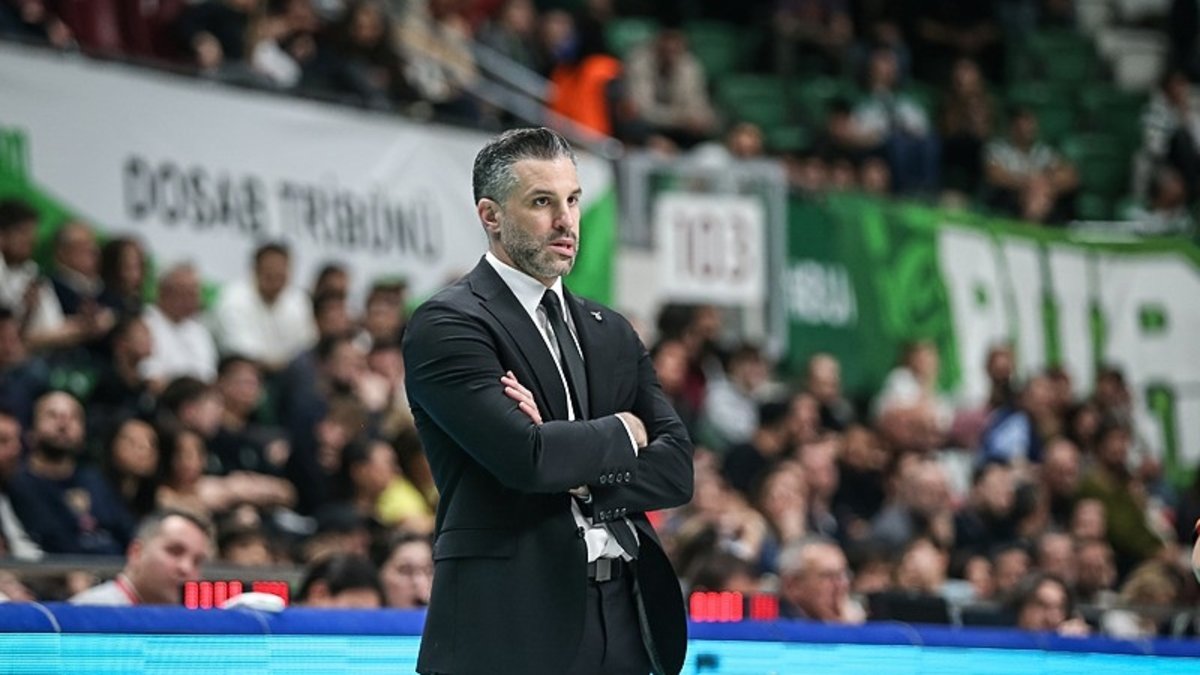 TBF Disiplin Kurulu'ndan Dusan Alimpijevic'e 2 maç men cezası!