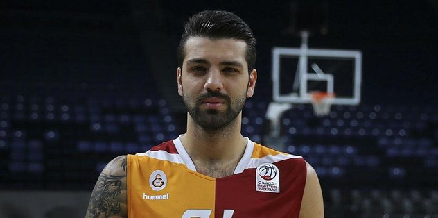 "G.SARAY KAPTANI OLMAK HAYALİMDİ"