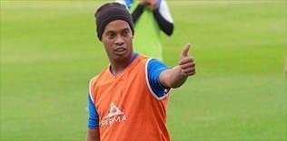 Ronaldinho haftaya geliyor