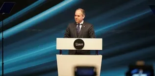 Paris’te silahların gölgesinde oynandı
