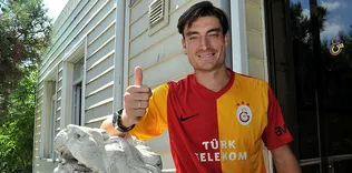 Riera futbolu bıraktı