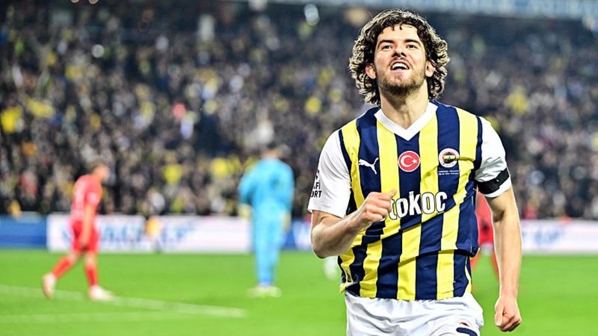 FENERBAHÇE HABERLERİ: Transferde Ferdi Kadıoğlu piyangosu! Talipleri artıyor FENERBAHÇE HABERLERİ: Transferde Ferdi Kadıoğlu piyangosu! Talipleri artıyor