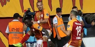 Zirveye yerleşti