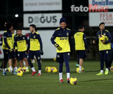 Fenerbahçe’den ters köşe! Kolarov beklenirken...