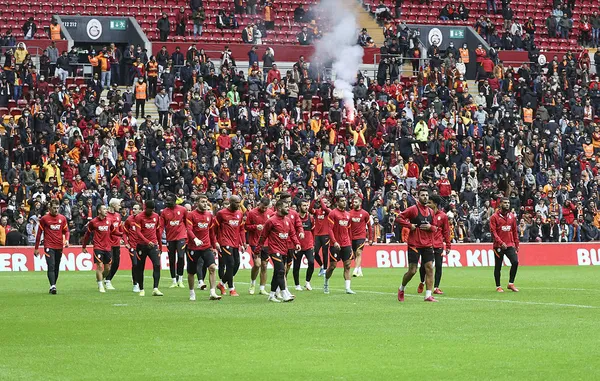 Beşiktaş Galatasaray maçı ne zaman ve saat kaçta? Bjk Gs derbisi hangi kanaldan canlı yayınlanacak? - 3