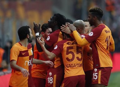 Galatasaray’dan 6 isme; Kendinize takım bulun