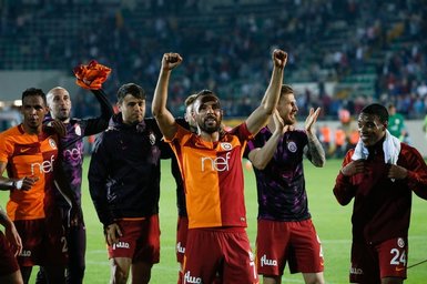 Galatasaray’ın yıldızı Beşiktaş’a imzayı atıyor