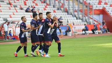Antalyaspor'un üç yeni transferi ilkleri yaşadı