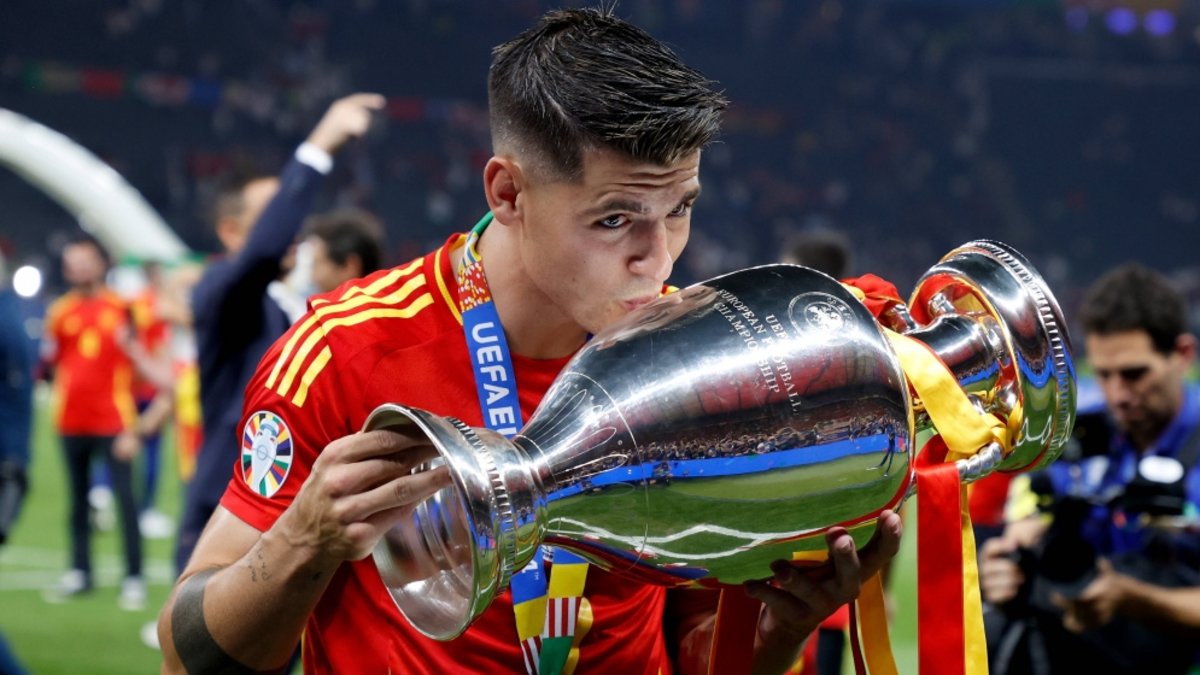 ALVARO MORATA KİMDİR? Kaç yaşında, nereli, pozisyonu ne, hangi takımlarda oynadı? Kariyeri... ALVARO MORATA KİMDİR? Kaç yaşında, nereli, pozisyonu ne, hangi takımlarda oynadı? Kariyeri...