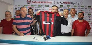 Taraftar takıma sponsor oldu