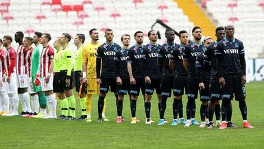 Son dakika spor haberi: Trabzonspor'da 2 futbolcu cezalı duruma düştü