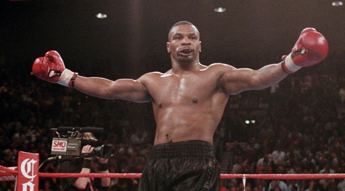 mike-tyson-kimdir-kac-yasinda-boyu-kilosu-kac-boksor-mike-tyson-kariyeri-1731653971219.jpeg