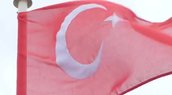 Manchester United Türk bayrağını göndere çekti