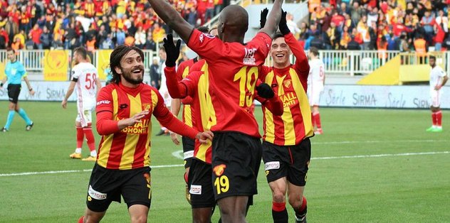 6 maçlık hasrete Demba Ba son verdi!