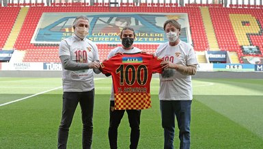 Halil Akbunar Göztepe formasıyla 100. Süper Lig maçına çıktı