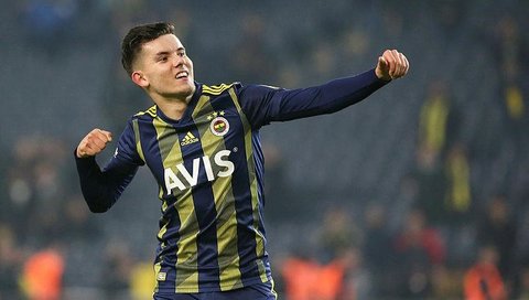 Ferdi Kadıoğlu'dan transfer cevabı