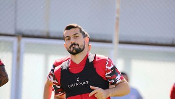 Emrah Başsan sahaya çıkıyor