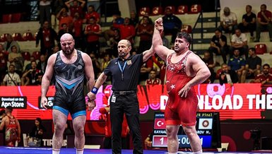 Rıza Kayaalp’e 78 saniye yetti