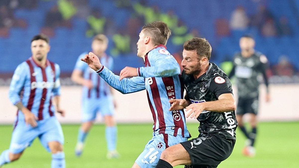 Trabzonspor gole çok yaklaştı! Danylo Sikan'ın şutu direğe takıldı