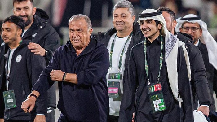 fatih-terim-ilk-lig-macina-cikiyor-al-ahli-al-shabab-maci-ne-zaman-saat-kacta-ve-hangi-kanalda-1736492149386.jpeg