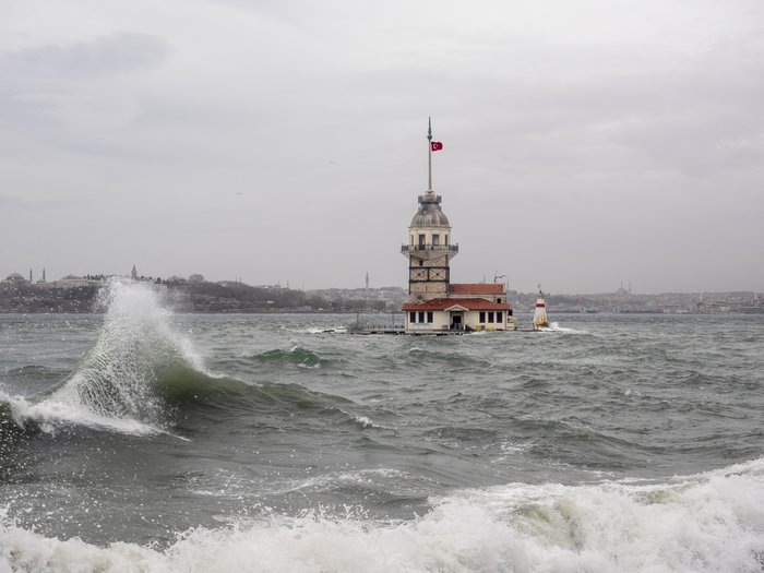 kis-geldi-kar-kapida-meteoroloji-tek-tek-uyardi-17-kasim-hava-durumu-1763349873923.jpg İstanbul'a kar yağacak mı?