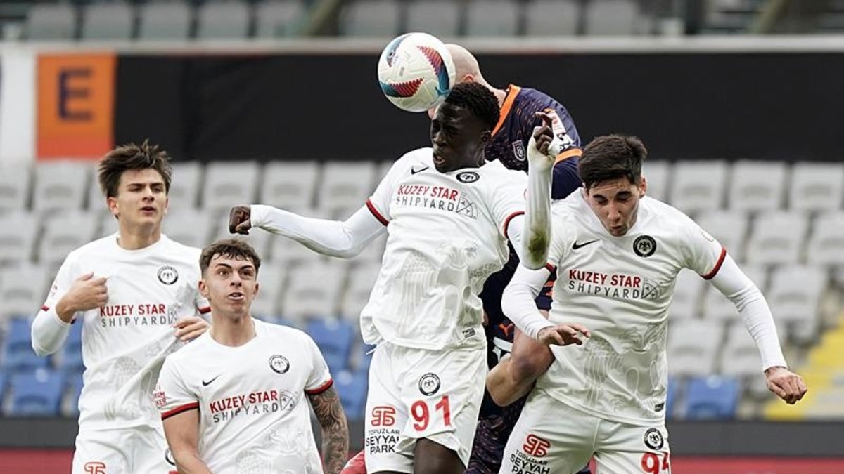 Ahlatcı Çorum FK Yardımcı Antrenörü Can Güçer: İstanbul'da antrenman yapacak saha imkanı bulamadık Ahlatcı Çorum FK Yardımcı Antrenörü Can Güçer: İstanbul'da antrenman yapacak saha imkanı bulamadık