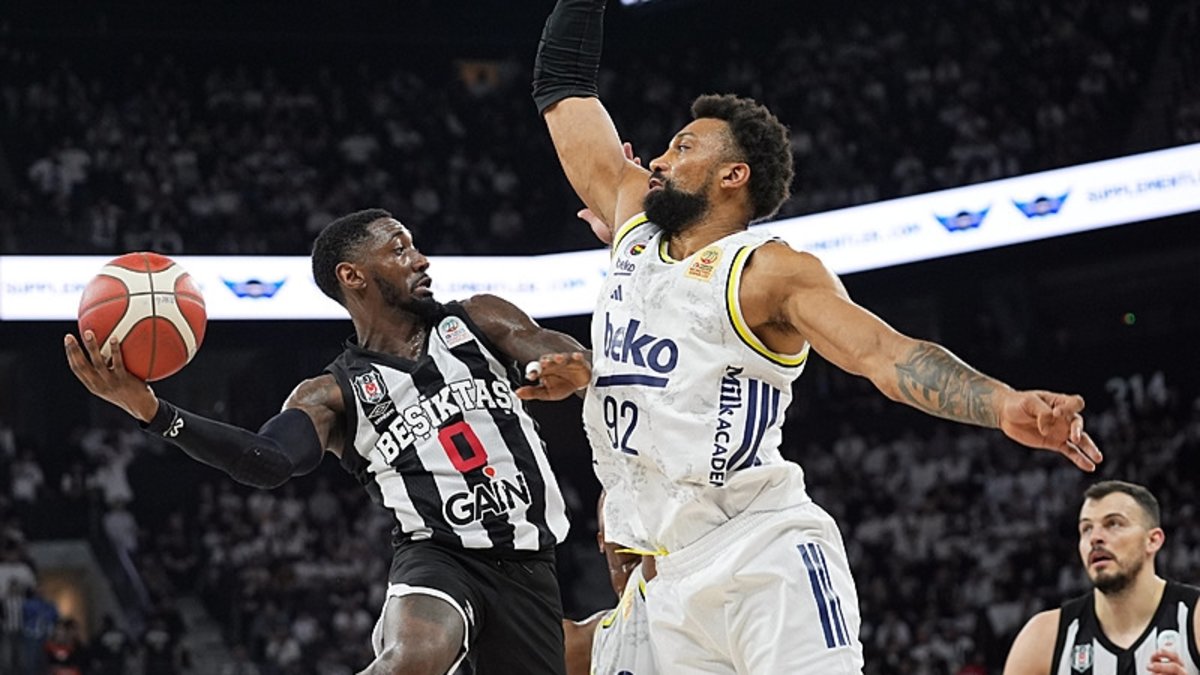 Olaylı derbide Fenerbahçe Beko, Beşiktaş GAİN'i 101-87 yendi!