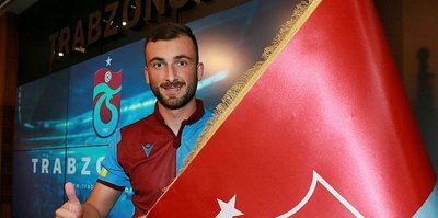 Tahtayı açtı