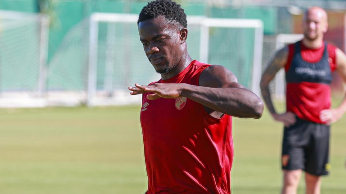 Göztepe, Eyüpspor maçı hazırlıklarına iki antrenmanla devam etti