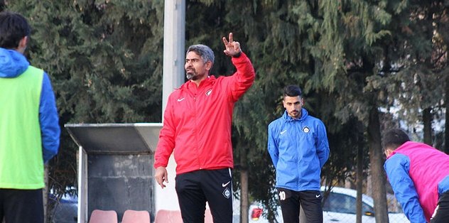 Altaylı futbolcular geçer not aldı