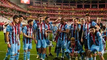Bordo-mavi şov