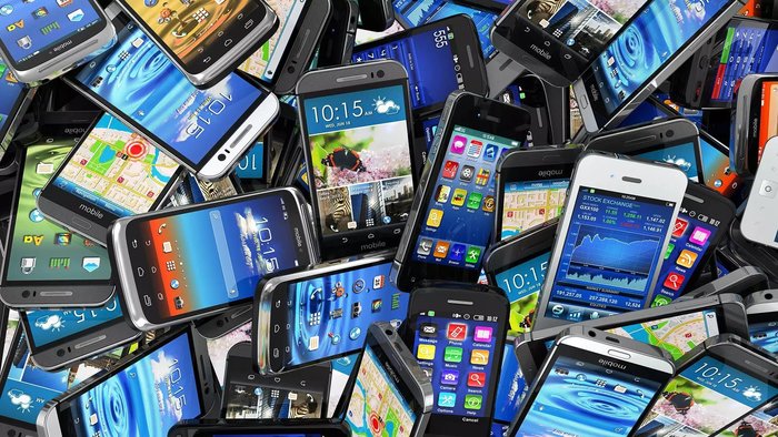 vergisiz-telefon-satisinda-yas-siniri-var-mi-vergisiz-telefon-satisi-ne-zaman-detaylar-resmi-gazetede-yayinlan-1698210192627.jpeg