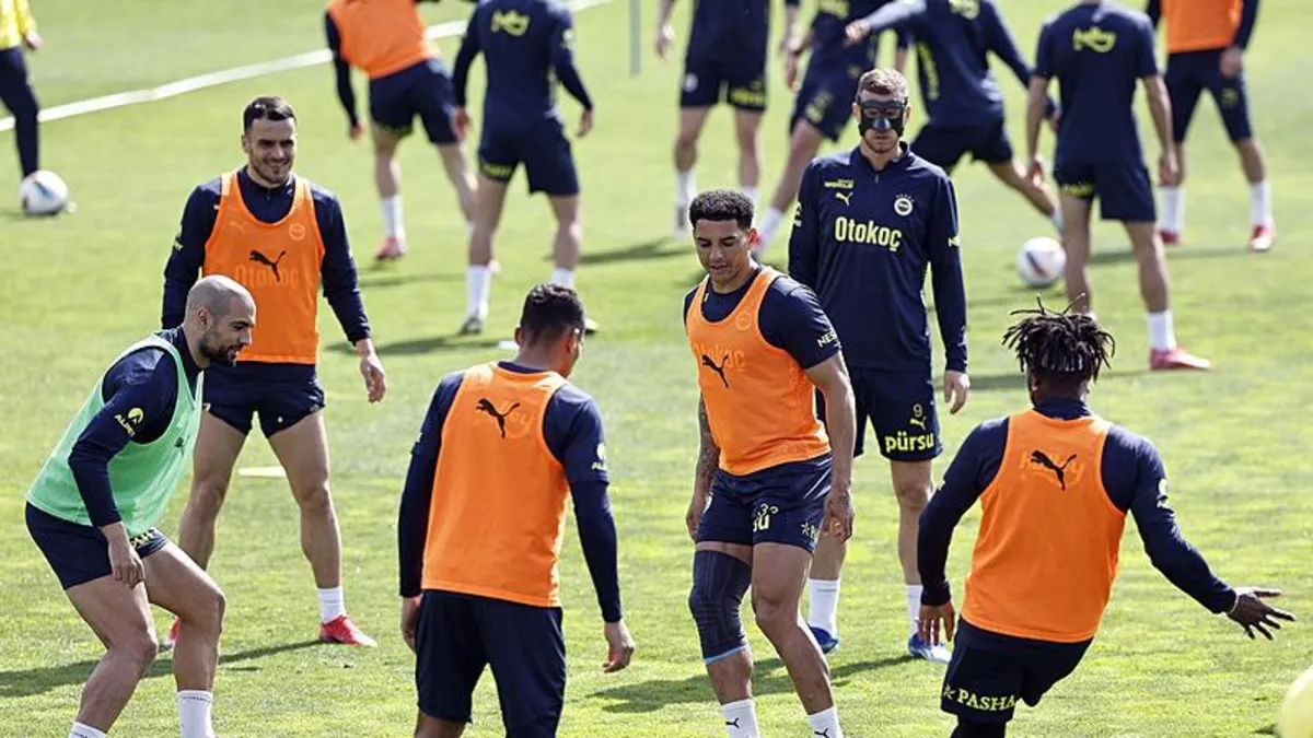 Fenerbahçe'de Galatasaray derbisi hazırlıkları sürdü