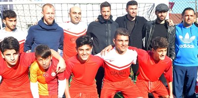 G.Saraylı futbolculardan örnek hareket