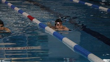 Yüzücülerden 9 madalya