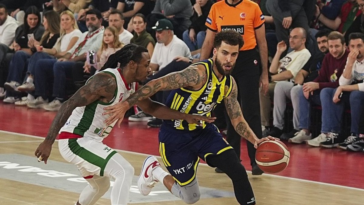 Fenerbahçe Beko deplasmanda Karşıyaka'yı yendi! (İŞTE MAÇIN ÖZETİ)