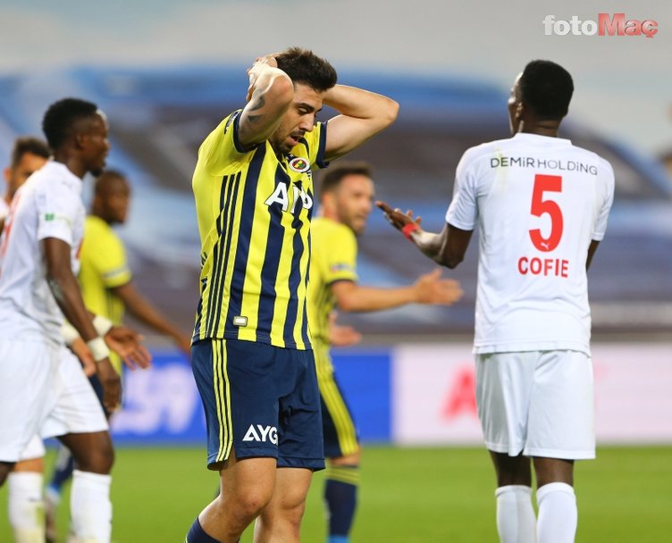 Son dakika FB haberleri | Fenerbahçe'de Emre Belözoğlu futbolculara sert çıktı!