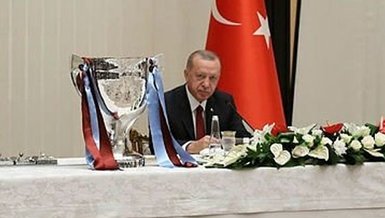 Başkan Recep Tayyip Erdoğan Trabzonspor Yönetimi’ni ve futbolcularını kabul etti