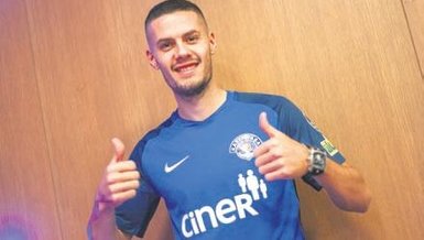 Asker selamına laf edilemez