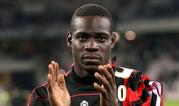 Flamego Balotelli'yi bitiriyor