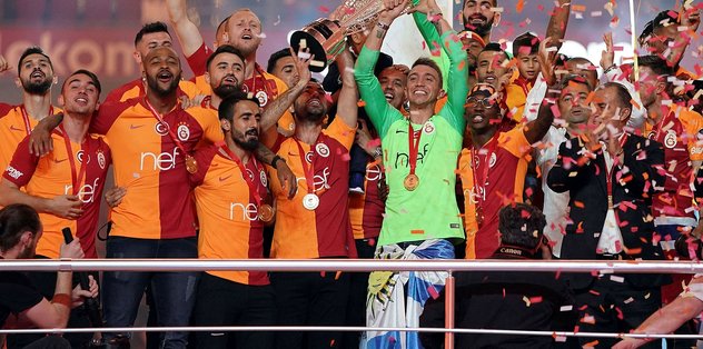 Galatasaray'da flaş ayrılık kararı!
