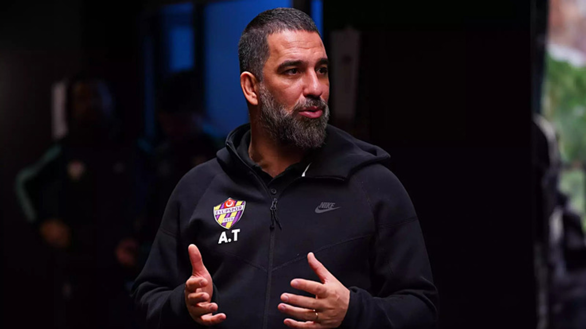 Eyüpspor'dan Arda Turan açıklaması: Sözleşmesi bitti Eyüpspor'dan Arda Turan açıklaması: Sözleşmesi bitti