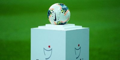 Süper Lig ekibinden futbolcularına yurt dışı yasağı!