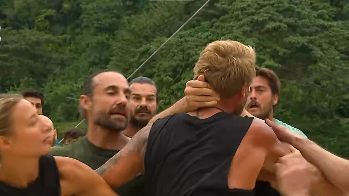 survivor-dokunulmazlik-oyunu-11-subat-survivor-dokunulmazligi-hangi-takim-kazandi-1707631500974.jpg Survivor dokunulmazlık oyununu kim kazandı? Eleme adayı kim oldu? | SURVIVOR DOKUNULMAZLIK OYUNU 11 Şubat Pazar - 3