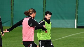 Rafa Silva geri döndü